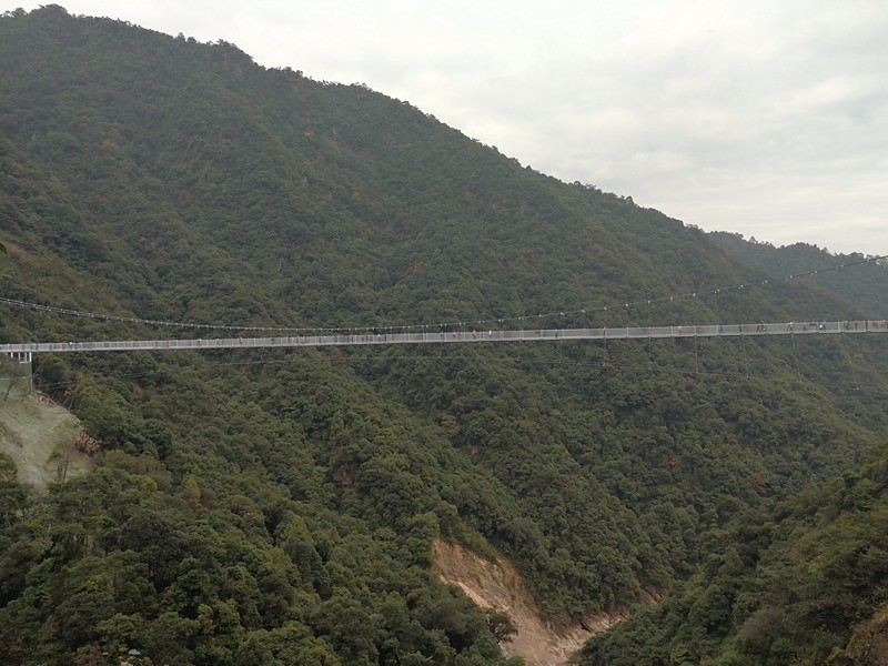 玻璃吊橋